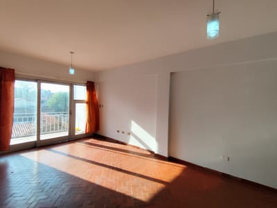 Vendo Amplio Depto En Ciudad Nueva