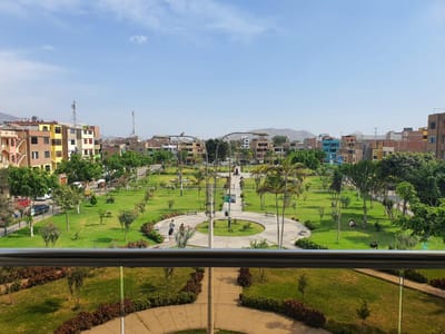 VENTA DE DEPARTAMENTO 4TO PISO CON HERMOSA VISTA A PARQUE, LOS OLIVOS
