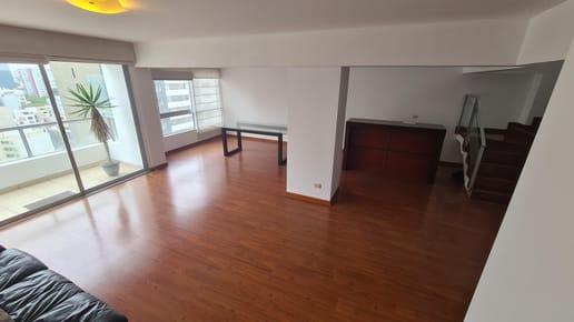 Super duplex en venta en Juan de Aliaga Magdalena