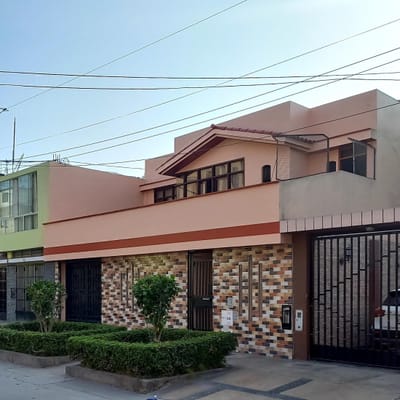 Comoda casa para familia numerosa en la Urb. Covida, 2da etapa.