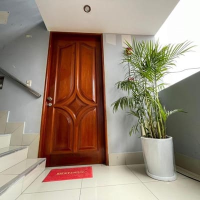 OCACIN VENDO DEPARTAMENTO EN SURCO
