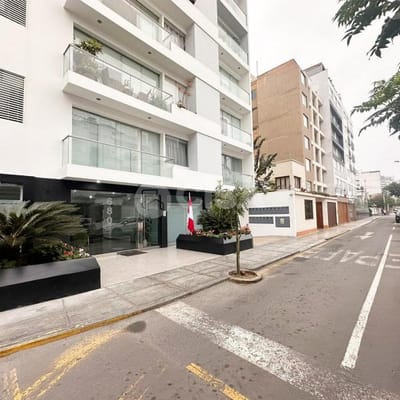 Se alquila departamento amoblado en Miraflores