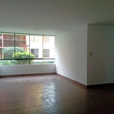 Depa primer piso con cochera SURCO PUEBLO