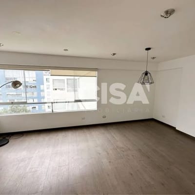 ESTAS BUSCANDO UN DEPARTAMENTO BONITOAMPLIO CON COCHERA EN MIRAFLORES