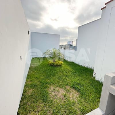 DEPARTAMENTO EN VENTA TIPO DUPLEX CON COCINA EQUIPADA EN VALLE HERMOSO
