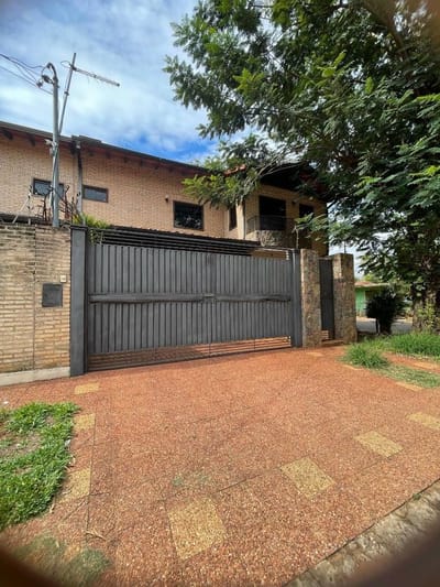 VENDO DUPLEX EN FERNANDO DE LA MORA ZONA NORTE