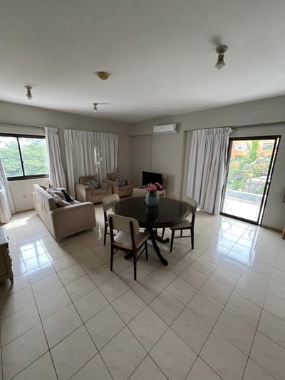 LAS MERCEDES - EN VENTA DEPARTAMENTO DE 2 DORM. AMOBLADO