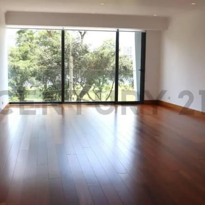 MAJESTUOSO DEPARTAMENTO EN VENTA FRENTE AL GOLF DE SAN ISIDRO