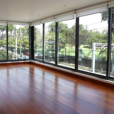 LUJOSO DEPARTAMENTO EN VENTA EN SAN ISIDRO FRENTE AL GOLF