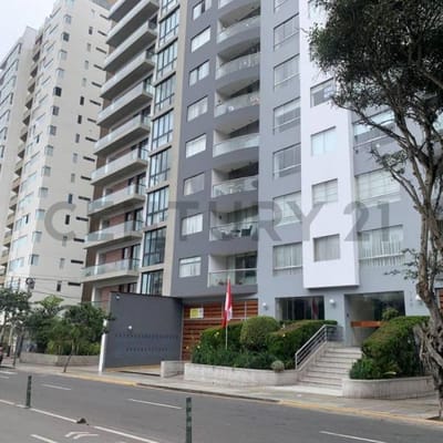 VENTA DE DEPARTAMENTO EN MIRAFLORES VISTA AL MALECON