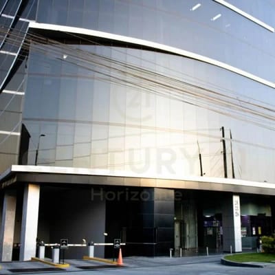 VENTA DE OFICINA EN SURCO MANUEL OLGUIN   COCHERAS INCLUIDAS