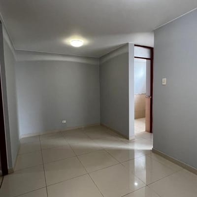 MINI DPTO 2° PISO EN URB. SAN NICOLAS CERCA AL BY PASS DE MANSICHE- PRECIO DE OCASION US$38,000