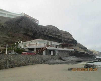 Vendo Casa  En Exclusiva Playa Misterio.km.117 -asia- Espectacular Ubicación