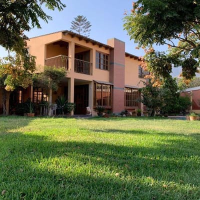 Vendo Amplia Casa En Sol De La Molina De 5 Dormitorios. Precio De Ocasión!!