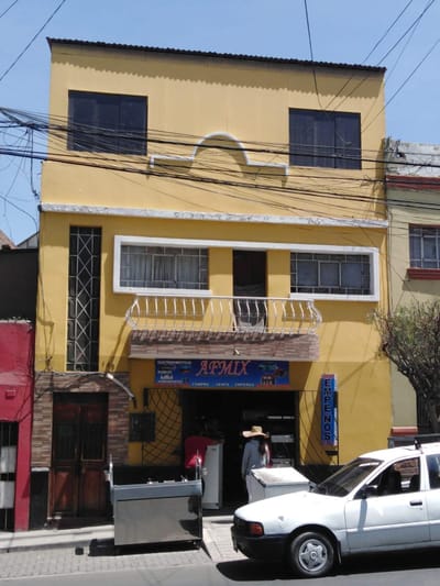 VENDO CASA ZONA ALTAMETE COMERCIAL