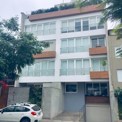 PRECIOSO DPTO. SURCO (130 M2) 03 DORMITORIOS, 03 BAÑOS, 02 COCHERAS, XSALGUERO