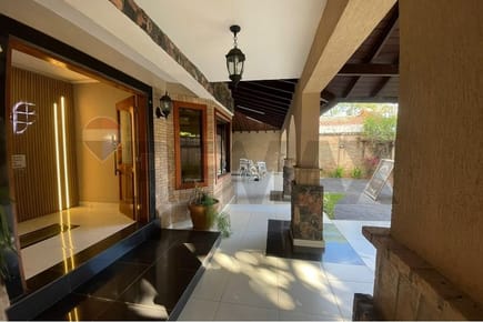 VENDO CASA DE LUJO EN MBURUCUYÁ | ASUNCIÓN