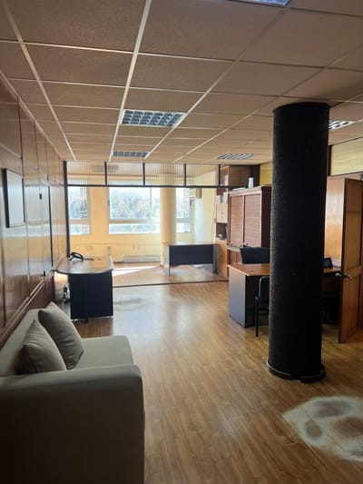 Oficina En Alquiler / Venta En El Centro De Montevideo
