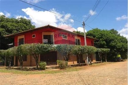 Vendo Casa de 2 Plantas en la Ciudad de Capiatá