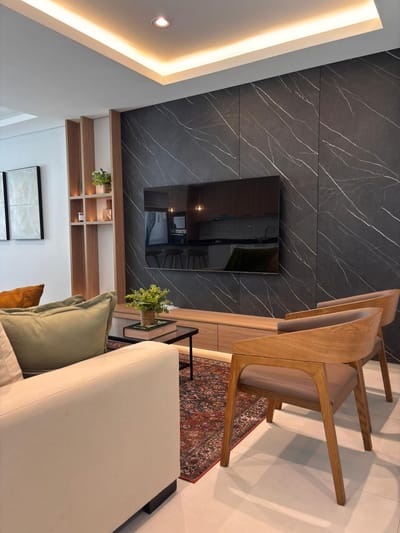 *SE ALQUILA HERMOSO DÚPLEX FULL AMOBLADA Y EQUIPADA*  " ZONA PLAZA MADERO " 