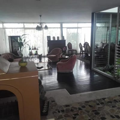 VENDO TRES CASAS COLINDANTES DE  MTS EN CORPAC SAN ISIDRO