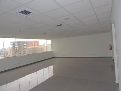 ¡OCASION! ALQUILER OFICINA 81m2+COCHERA PISO 09 LINSIDRO (A 2 Cdras. J. PRADO)