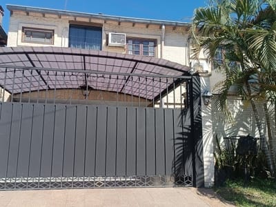 VENDO HERMOSO DUPLEX EN FDO. DE LA MORA ZONA NORTE 