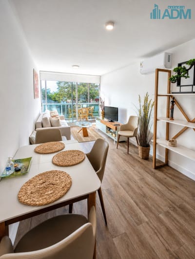 Apartamento de 1 dormitorio con garaje en venta