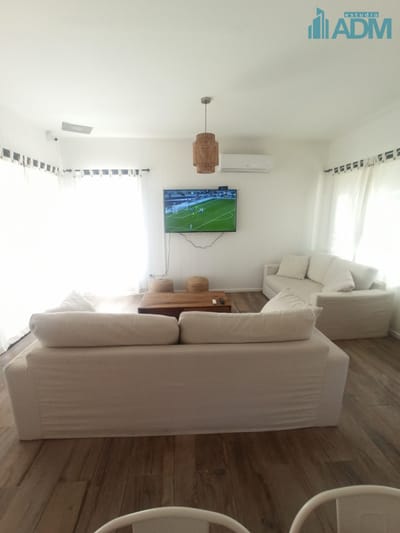 Casa con piscina en barrio privado Punta del Este
