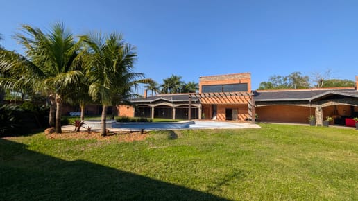 VENTA | EXCLUSIVA RESIDENCIA DE LUJO CON PISCINA EN IRA ENRAMADA