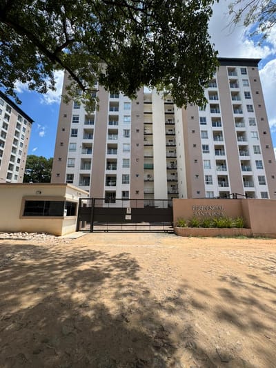 En venta departamento de 2 dormitorios en Lambaré