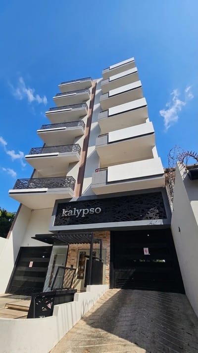 Alquilo Departamento Semi Amoblado a Estrenar en Barrio Mariscal – Asunción
