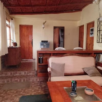 VENDO CASA COMO TERRENO EN PUNTA NEGRA