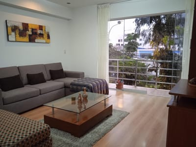 LINDO DPTO AMOBLADO DE 3 DORMT - A 3 CDRAS MLC CISNEROS - MIRAFLORES