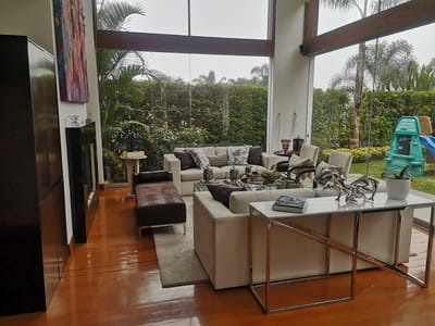 VENDO CASA EN LA PLANICIE