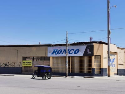 VENDO LOCAL COMERCIAL EN ESQUINA CHICLAYO