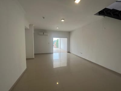 *VENDO AMPLIO DEPARTAMENTO EN OFERTA EN INMEJORABLE UBICACION*  