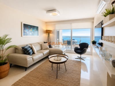 Moderno Apartamento de 3 Dormitorios con Parrillero propio y Dependencia, Playa Brava Punta del Este