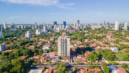 DEPTO + COCHERA - A PRECIO DE OFERTA - SOBRE SANTISIMA TRINIDAD