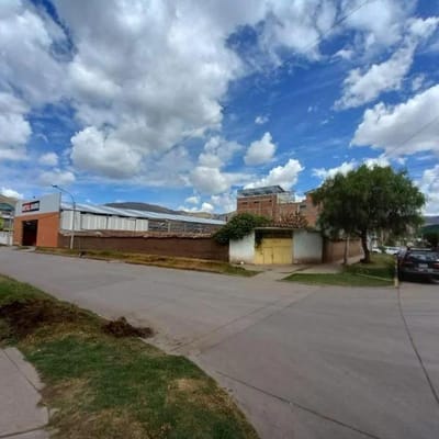 Excelente oportunidad Vendo terreno 1,000 M2 en CUSCO  precio:$1,200 M2