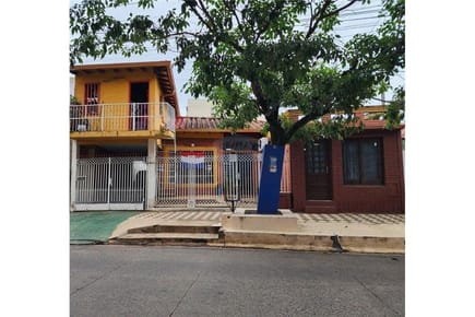 VENDO CASA EN EL BARRIO SAN VICENTE
