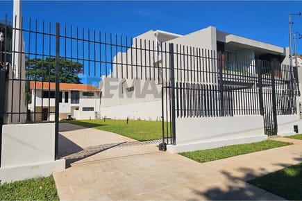 Alquilo Oficina a Estrenar en Barrio Madame Linch