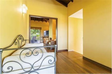 Residencia-Venta-Tte. Eduvigis Martínez Álvarez e/ Mayor Leandro