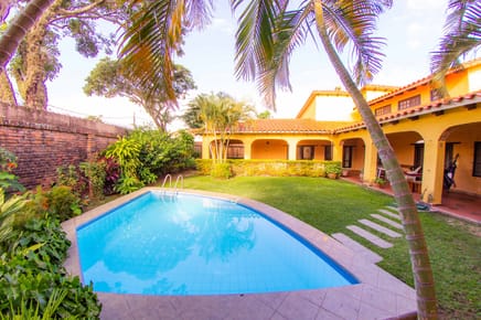 HERMOSA CASA ESTILO EUROPEA