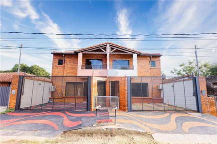 VENDO HERMOSO DUPLEX SAN LORENZO B° SAN MIGUEL