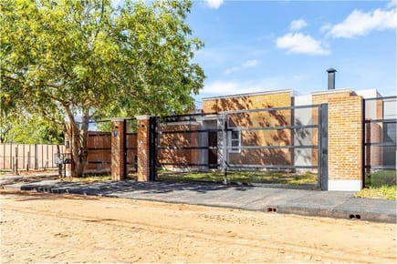 Casa - Venta - Luque, Paraguay