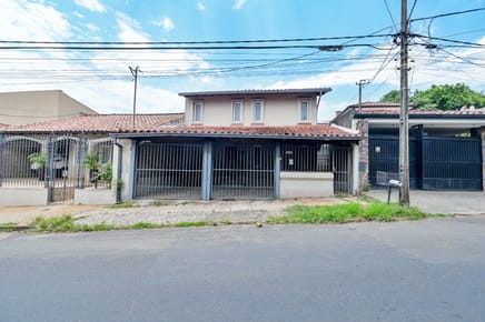 EN VENTA CASA DE 3 DORMITORIOS EN RECOLETA