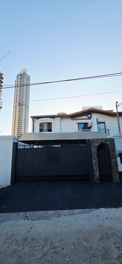 ALQUILO DUPLEX EN BARRIO MBURUCUYÁ