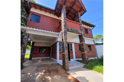 CONFORTABLE VIVIENDA FAMILIAR EN VENTA-VILLA ELISA