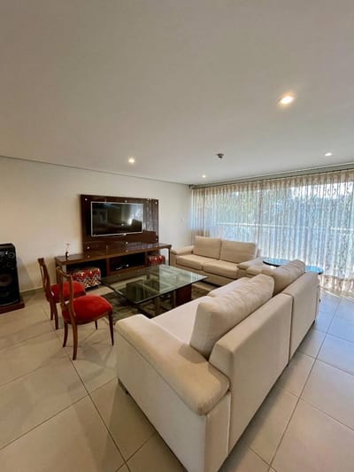 VENDO AMPLIO DPTO EN CONDOMINIO BALKONIA